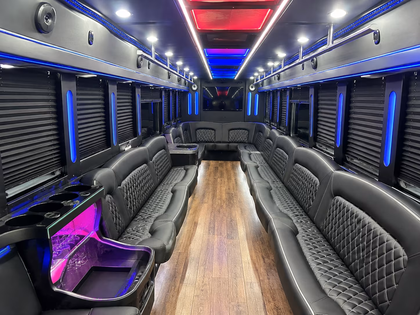 concert bus rentals for groups heading into detroit from flint