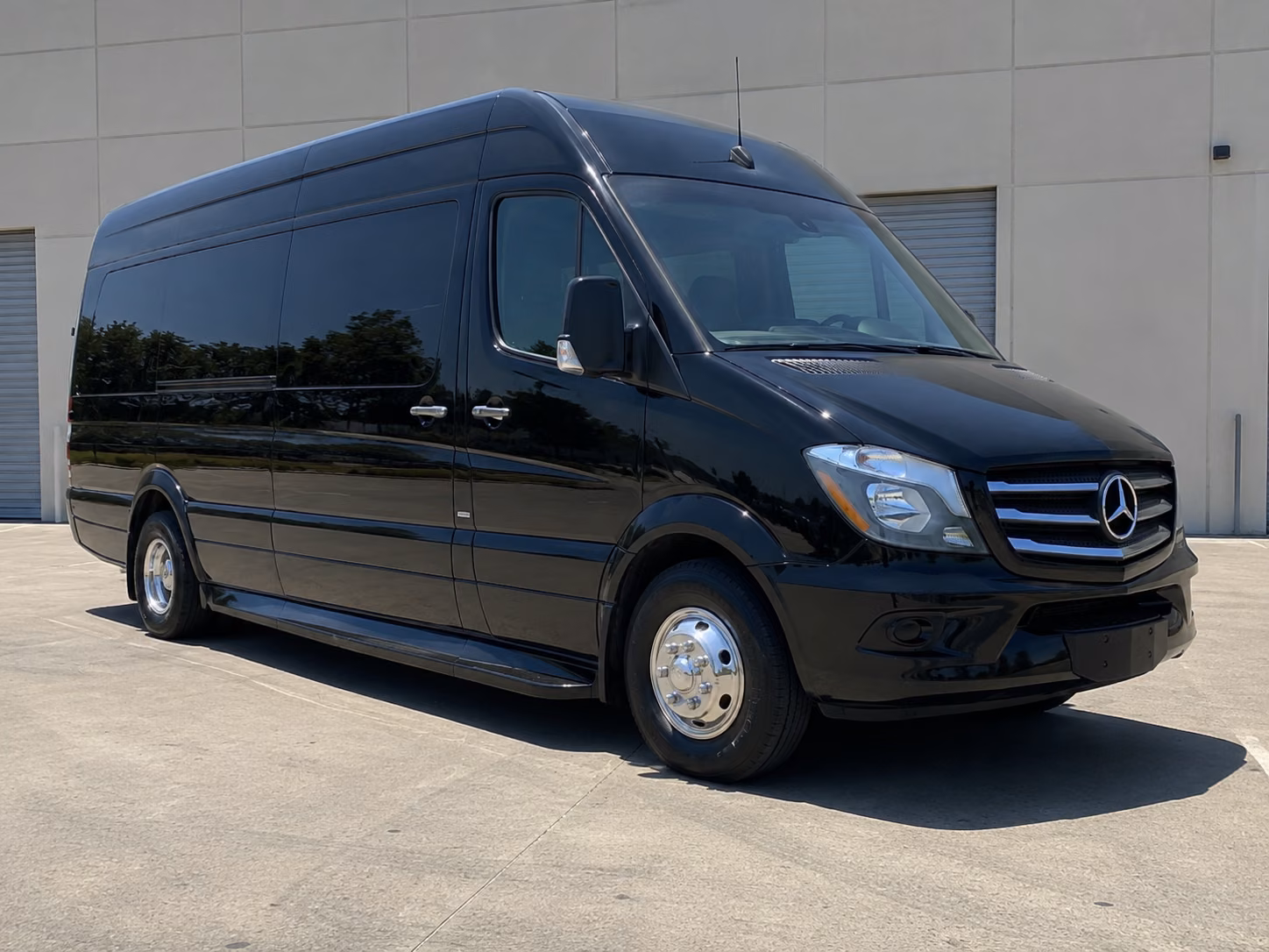find the perfect transportation for your next convention or trade show 1