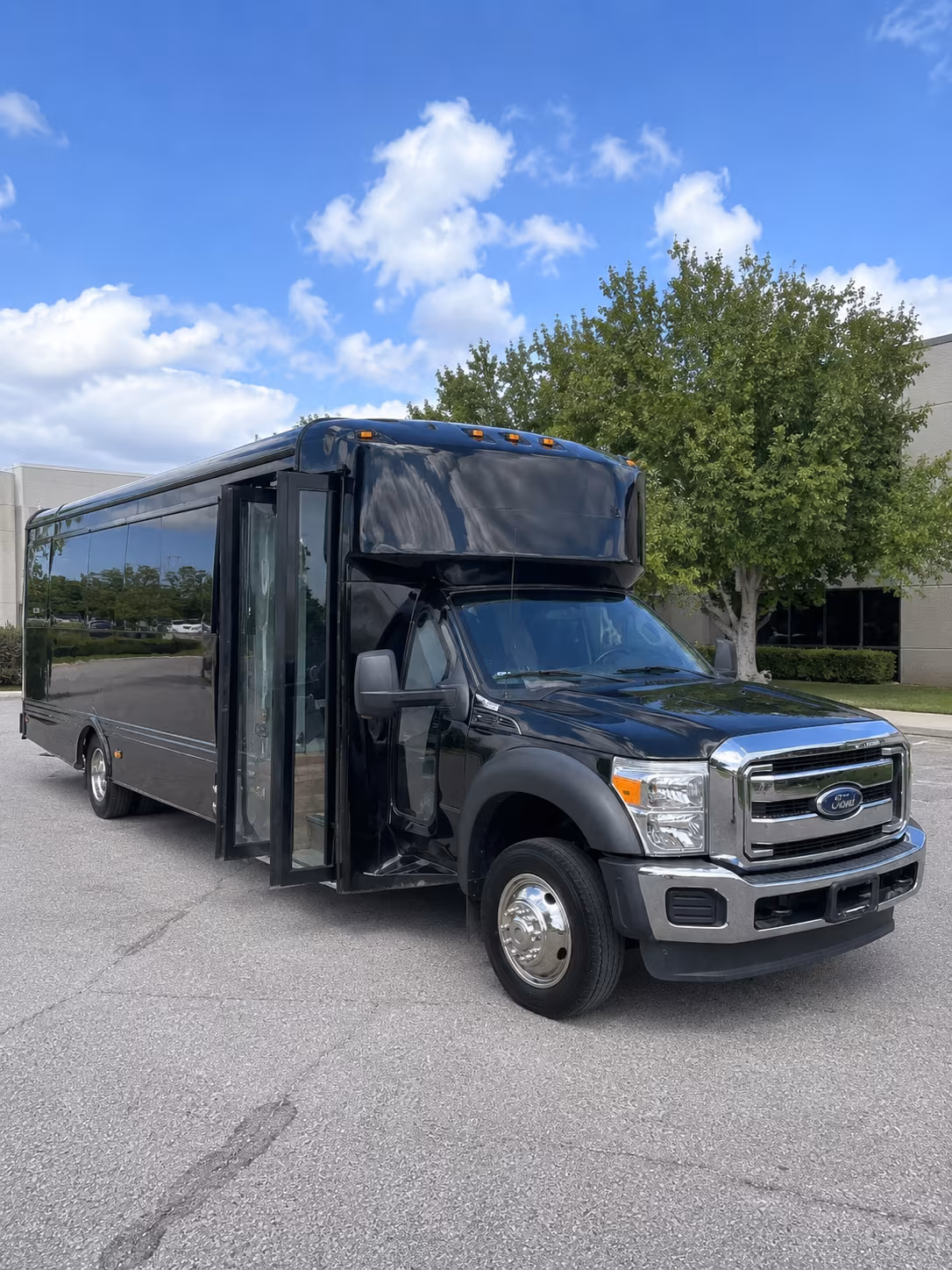 group transportation buses for flint area tournaments and amateur sports travel
