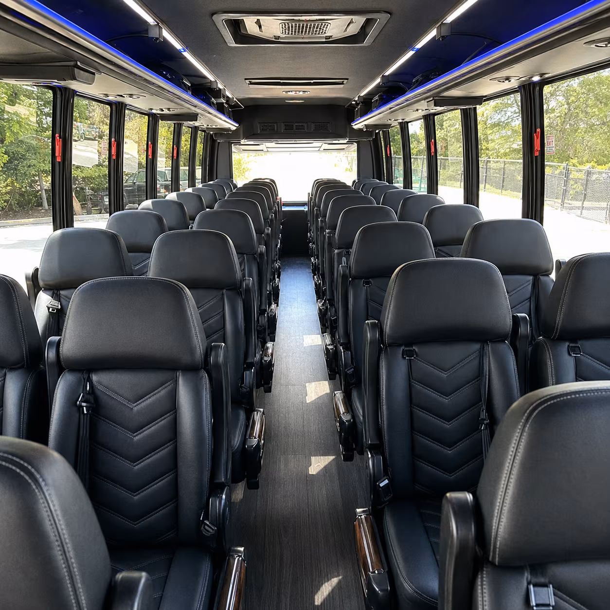 minibuses for flint bar crawls and local club show nights