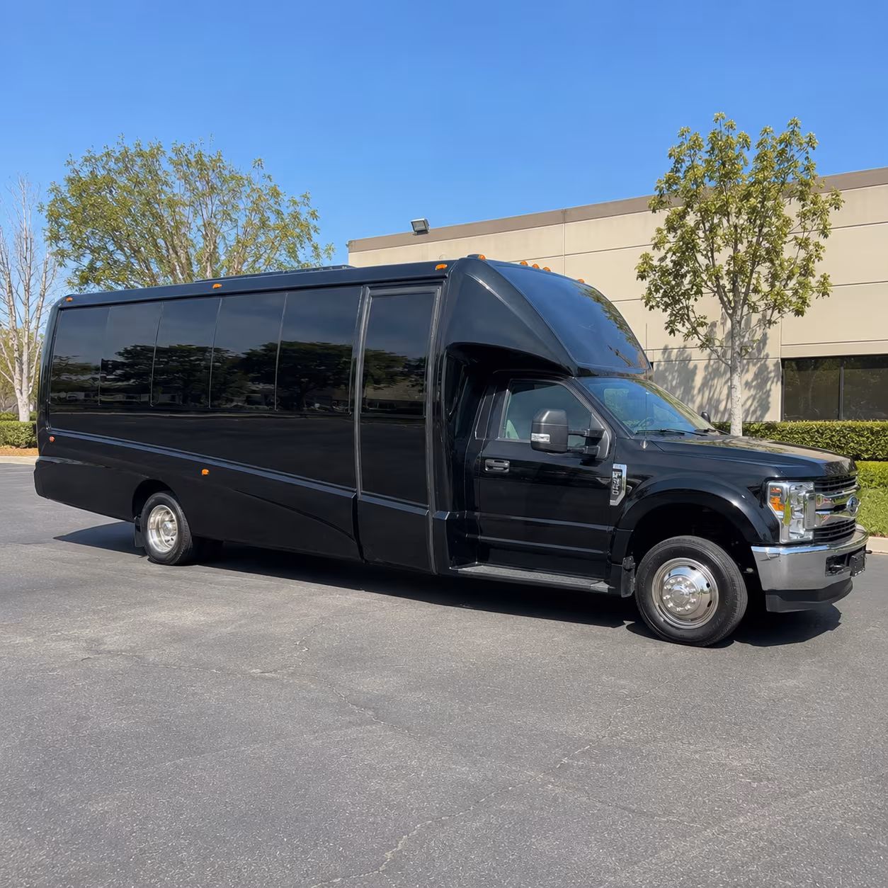 why rent using flintminibuscompany com